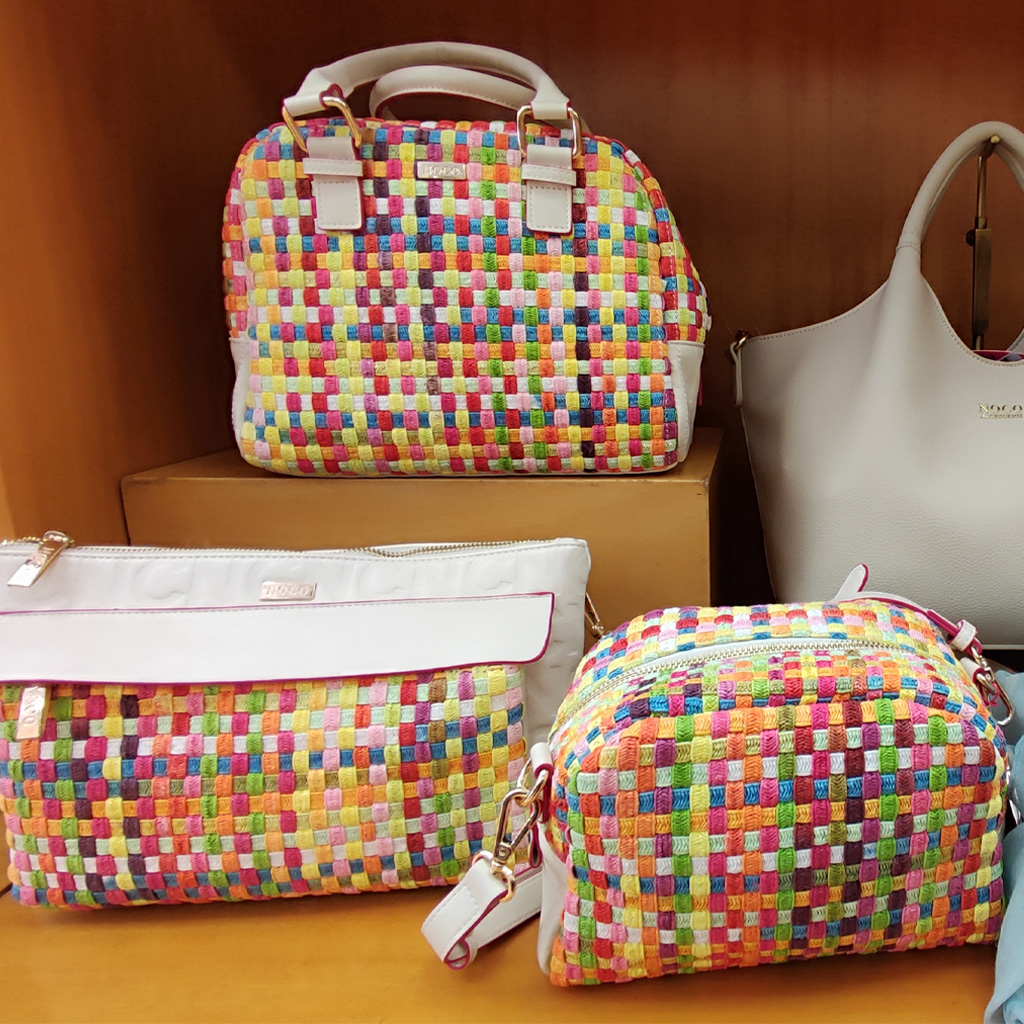 juego de bolsos en colores de primavera